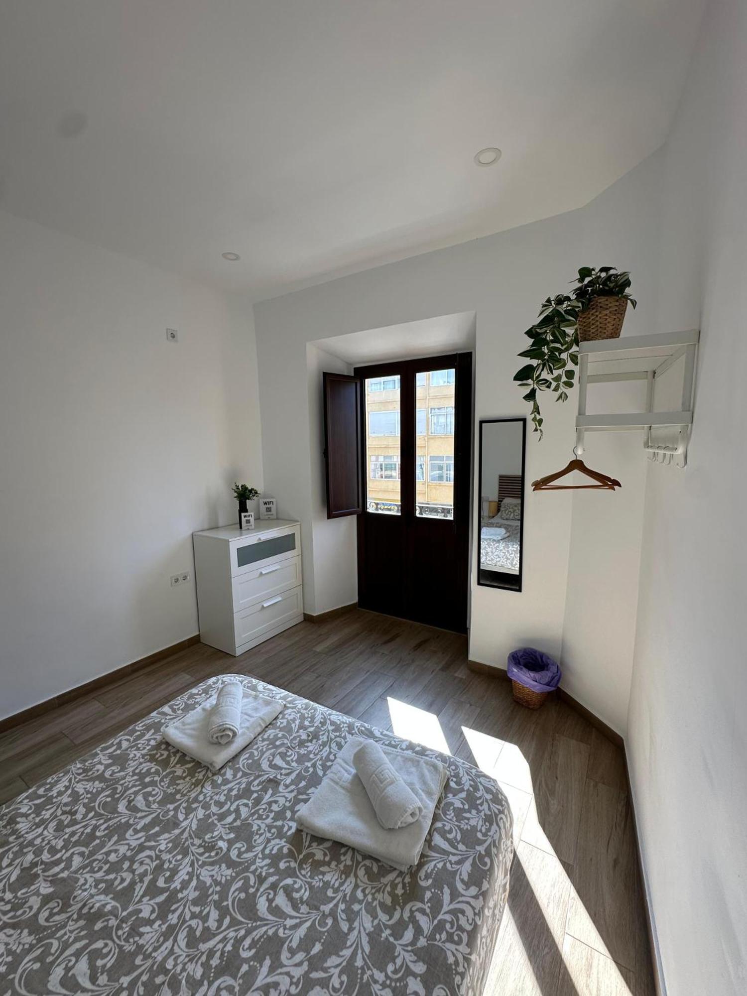 Triana Riverside Seville Exterior photo