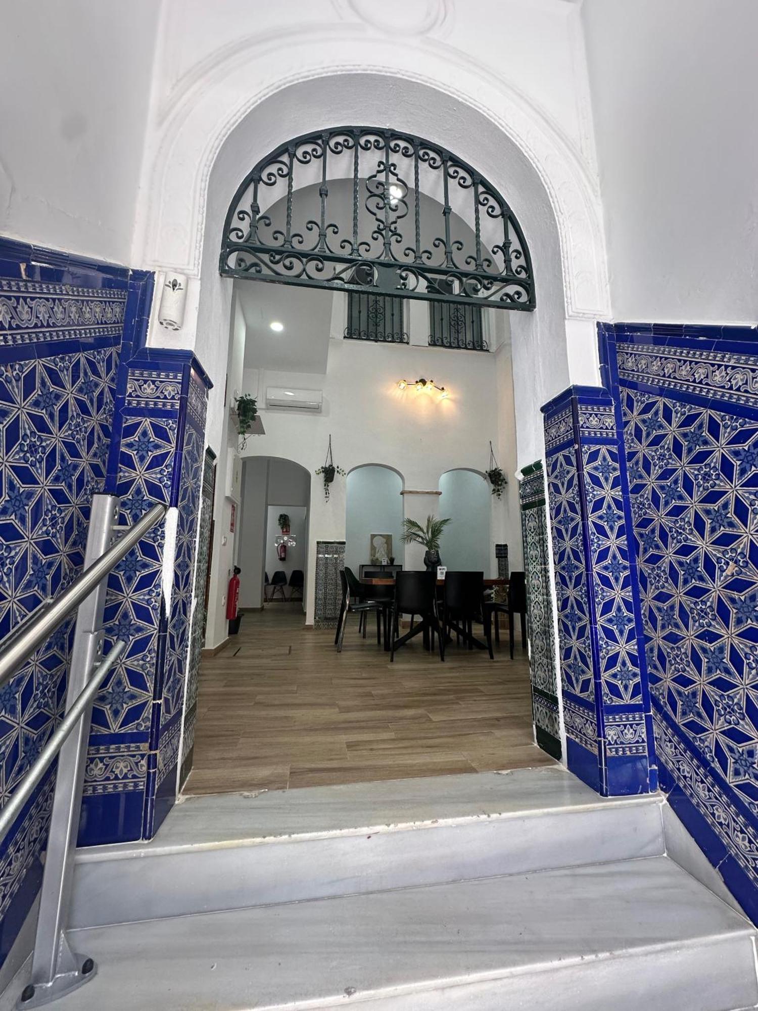 Triana Riverside Seville Exterior photo